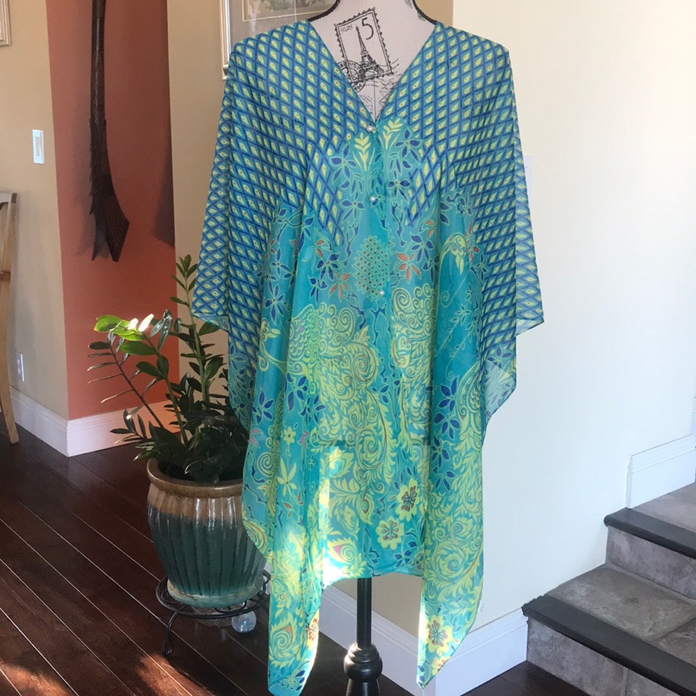 Multiple accent cover top/ wrap